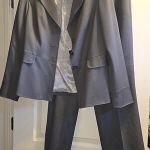 Tahari Women's Gray Suit Set